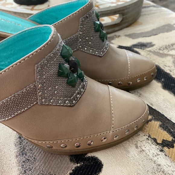 GORGEOUS PORITA SPORT HEEL - Picture 3 of 10